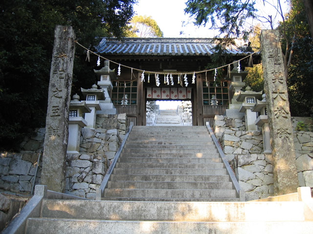 川東八幡神社