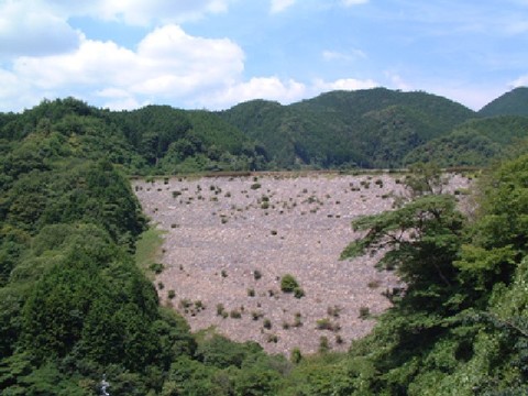 The Mino river dam