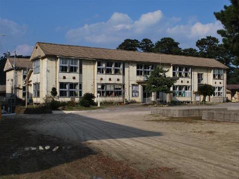 旧中村小学校