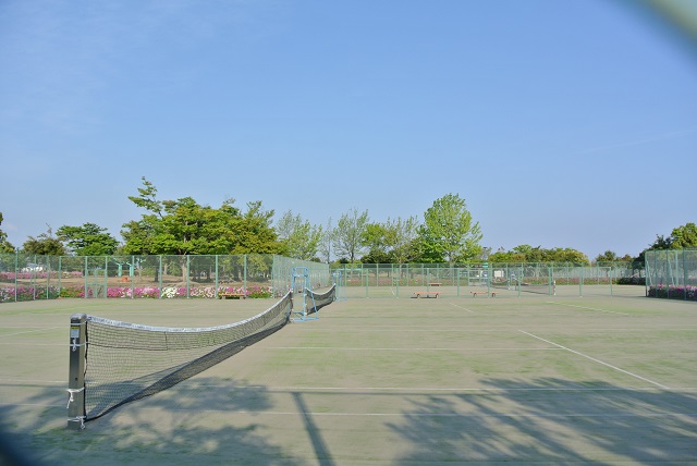 南谷テニスコート