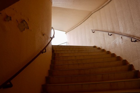 展望台に続く階段