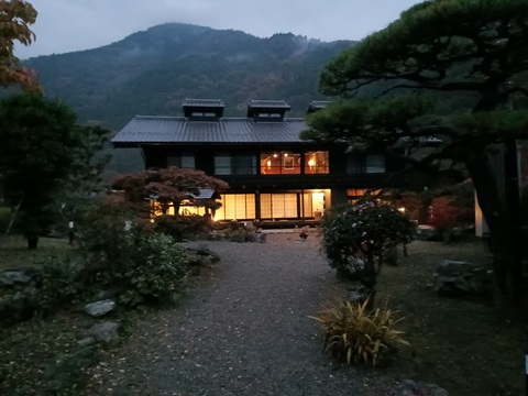 本館外観1
